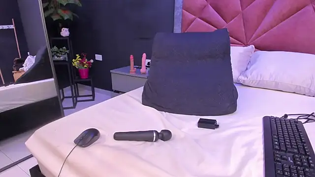 mia_milffn Live XXX chat