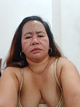 babyloves69 live XXX chat