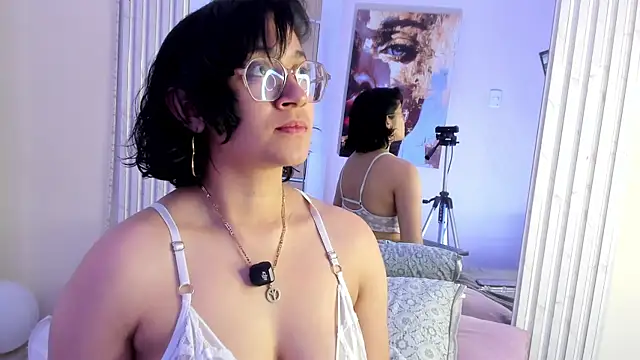 DaryMoon live XXX chat