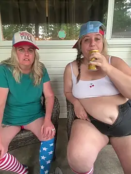 Milfshaker50's Live XXX Chat