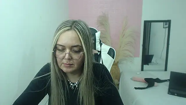 Chat +18 de samy_vsn ao vivo