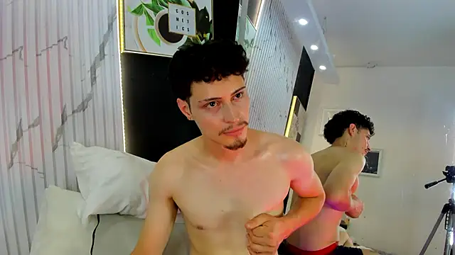 Alexlux1n Live XXX chat