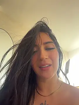 EmmyEvans1's Live XXX Chat