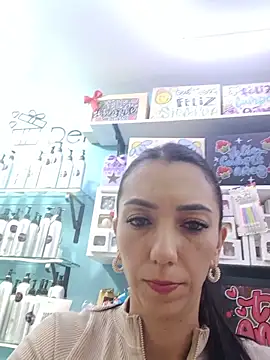 Chat XXX ao vivo de LunaZambrano