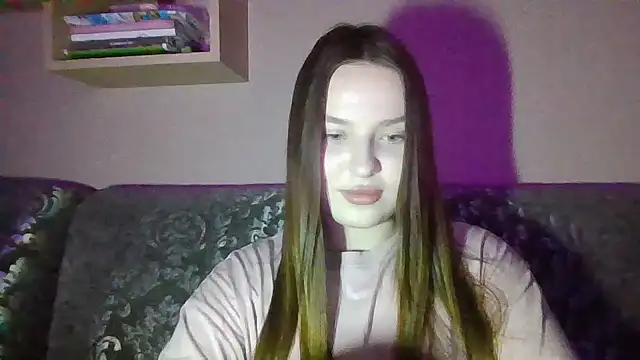 BratzDollVibes: απευθείας συνομιλία ΧΧΧ