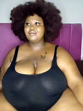 BustyBmw's Live XXX Chat