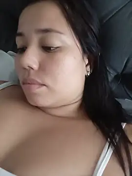 LaDiabla_31's Live XXX Chat