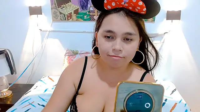 XXX chat uživo modela nikol_hot18