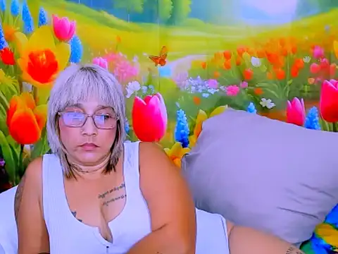 indianroxy 现场XXX聊天