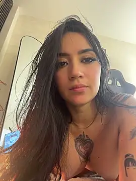 XXX chat uživo modela EmmyEvans1