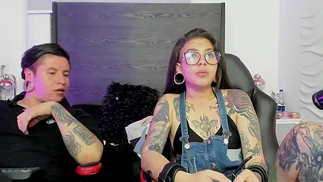 inkedsinners_ élő XXX-chatje