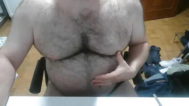 mikeyhotbear Chat XXX live