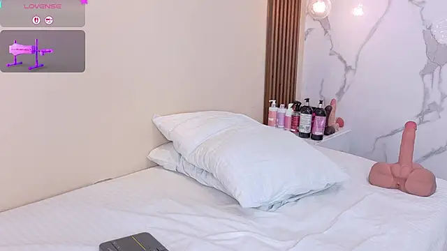 mia_gold_ Chat XXX live