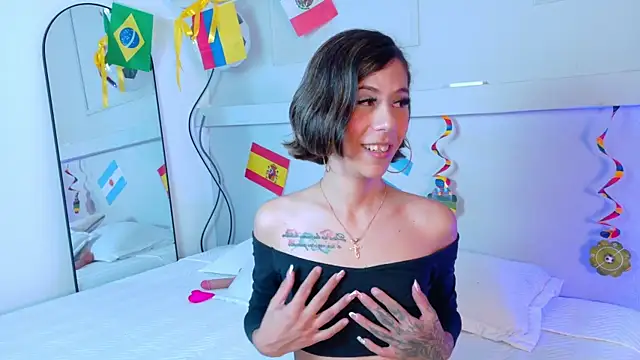 ZoeyPetit Chat XXX live