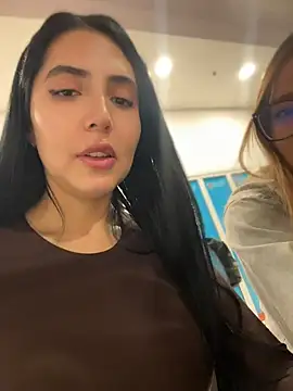 _Nina_1 Live XXX Chat