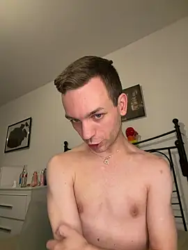 Show modela nick_subvyx na web-kameri