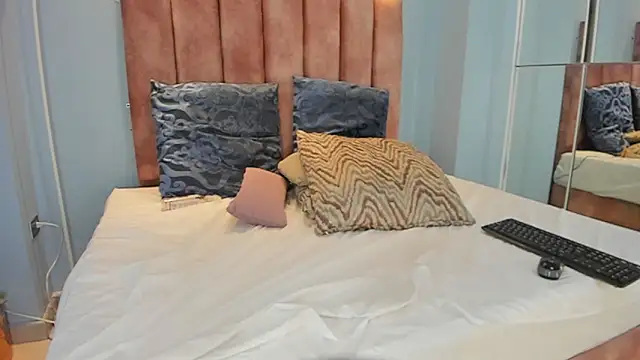 lou_rosse_'s Live XXX Chat