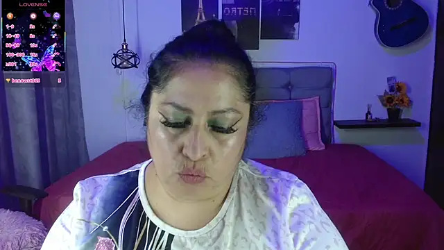 Chat XXX ao vivo de Keyla01_
