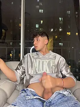 OLIVER_K 即時 XXX 聊天