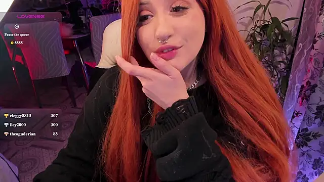 Chat XXX ao vivo de Sserendipityy