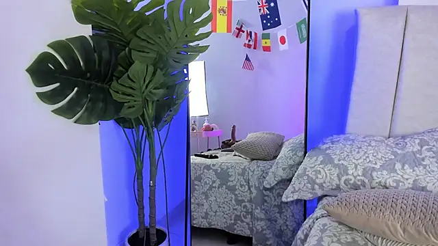 KaliBloom élő XXX-chatje