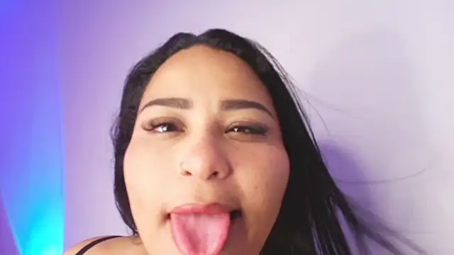 Živý XXX chat Clarigil