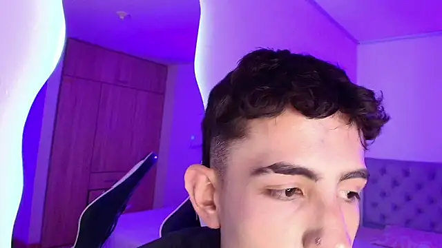 Živý XXX chat Eithan__wolf