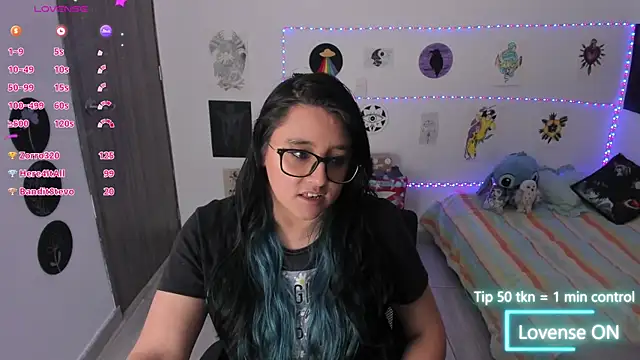Chat XXX en directo de Cherry_blush_