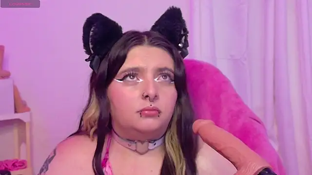 Sachi_Meow Adlı Modelin Canlı XXX Sohbeti