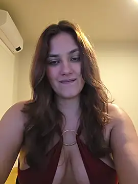 MiaRides19 Adlı Modelin Canlı XXX Sohbeti