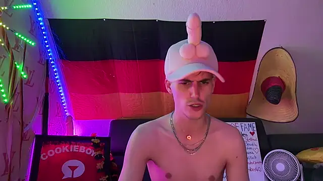 Cookieboy88 Adlı Modelin Canlı XXX Sohbeti