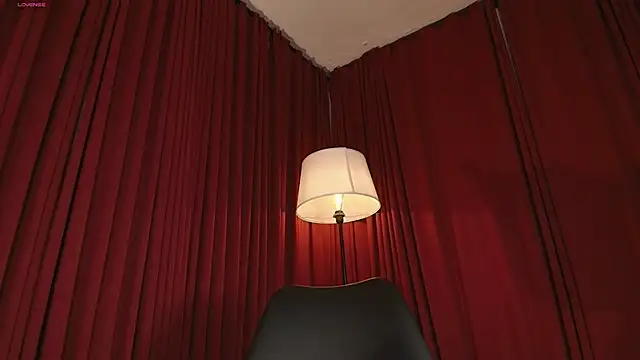 Alice-blaker's Live XXX Chat