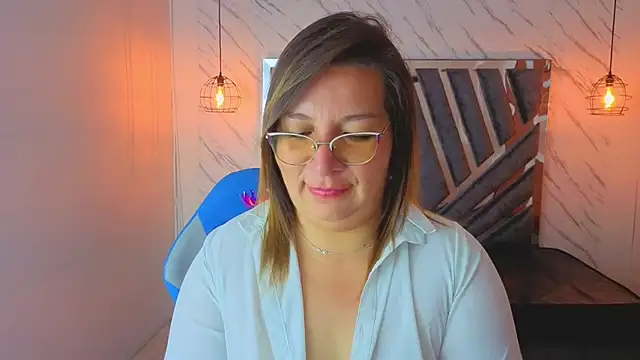 Živý XXX chat MaylinRosse_