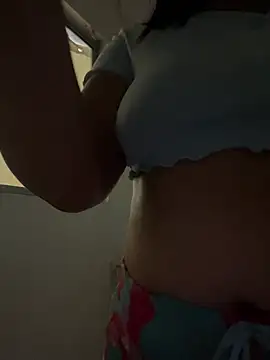 Lia_sexx 现场XXX聊天