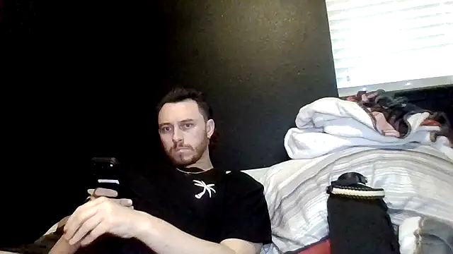 XXX chat uživo modela Mikecloudyhawk
