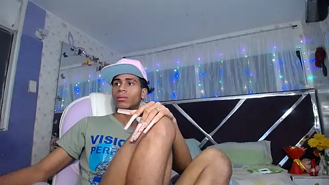 Santy_bigcock_01 现场XXX聊天