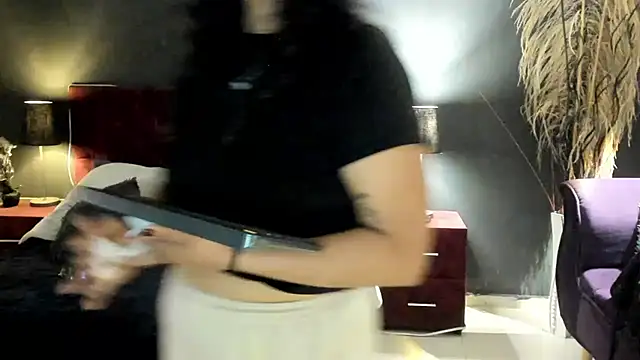 Živý XXX chat ZiaNoir_
