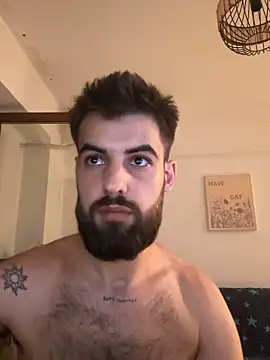 Živý XXX chat HairyRobxxx