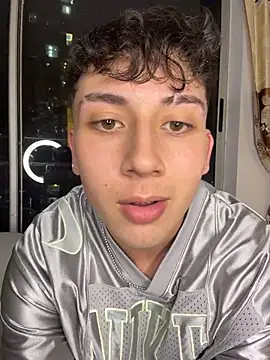 OLIVER_Kn Live XXX chat
