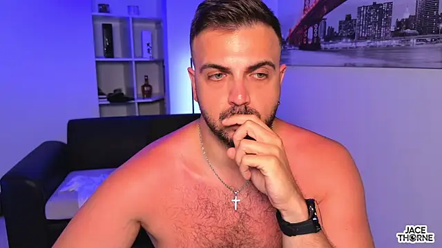 Jace_Thorne Adlı Modelin Canlı XXX Sohbeti