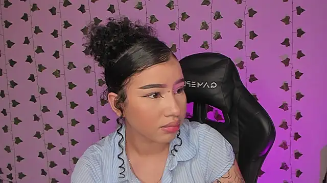Chat XXX en directo de Liaaa_1