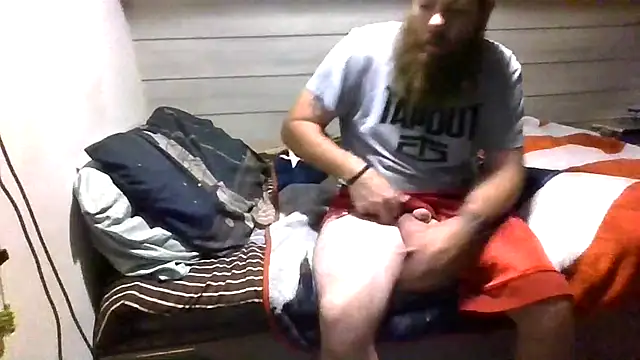 XXX chat uživo modela ThisGuy42o