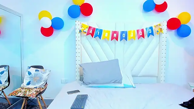 Živý XXX chat Paulynavera