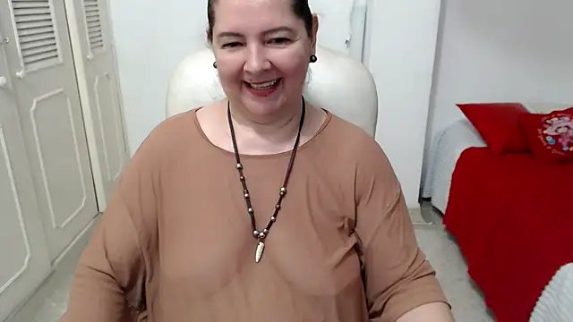 leonela_69's Live XXX Chat