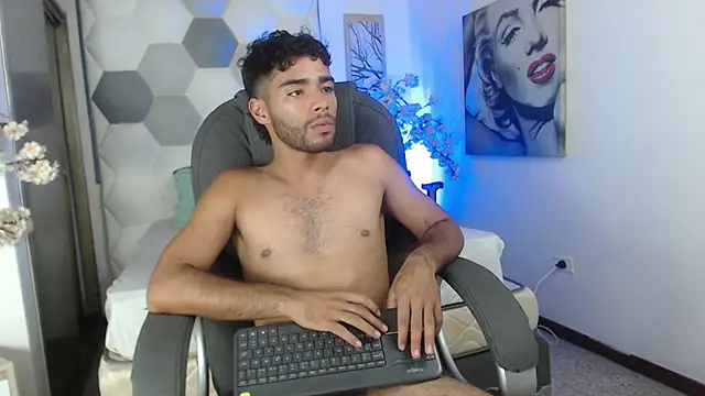 AlejandroGreco élő XXX-chatje