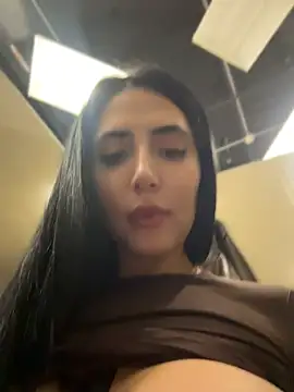 _Nina_1 – Naživo XXX chat