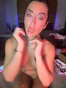 nika_fendi's Live XXX Chat