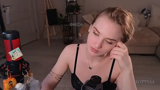 -Kottyaa-'s Live XXX Chat