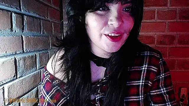 DarkRoseUwU Adlı Modelin Canlı XXX Sohbeti
