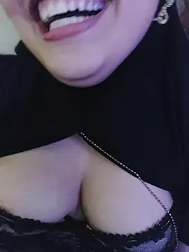 Elinaax Chat XXX in diretta